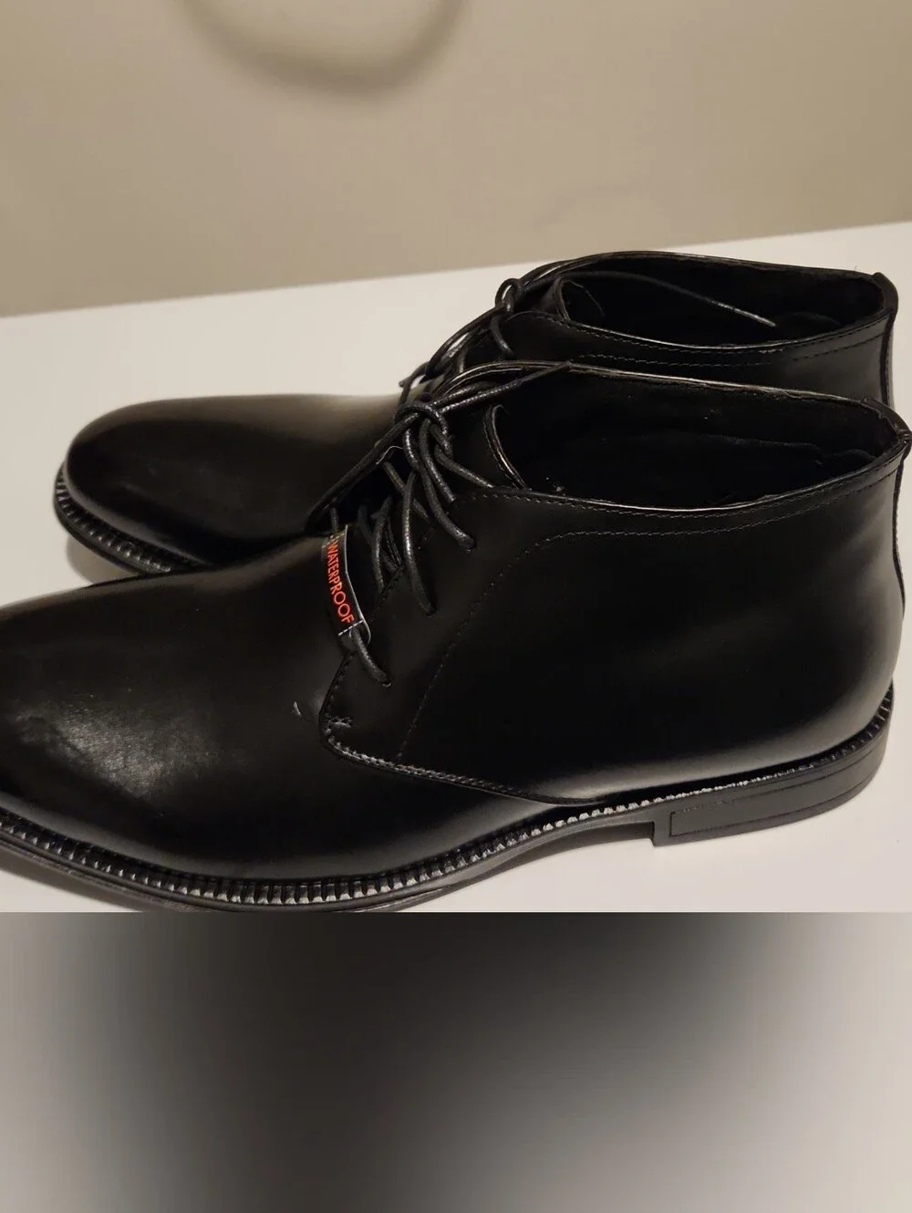 Deerstag Waterproof Black Leather Chukka Boots